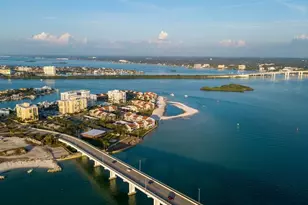 830 S Gulfview Blvd, Clearwater Beach, FL 33767 - Photo 11