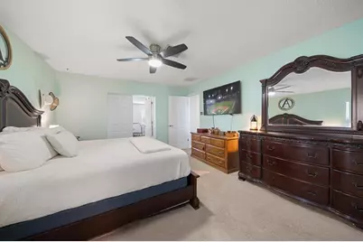 8227 Denise Drive E, Seminole, FL 33777 - Photo 23