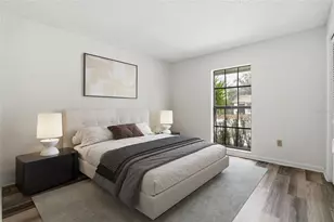 729/731 Sunbright Dr, Seffner, FL 33584 - Photo 11