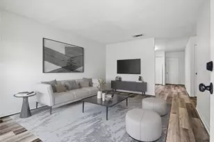 729/731 Sunbright Dr, Seffner, FL 33584 - Photo 9