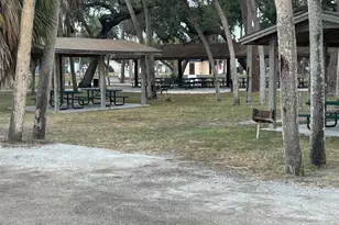 800 32nd Ave S, Saint Petersburg, FL 33705 - Photo 31