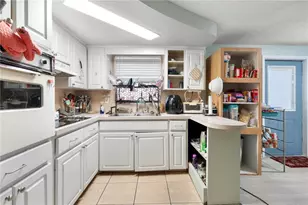 7207 Country Club Dr, Hudson, FL 34667 - Photo 7