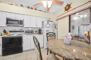 8202 Leafy Ct, Port Richey, FL 34668 - Photo 19