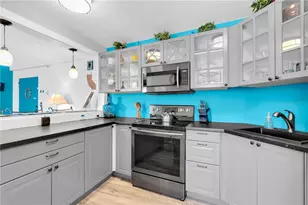 3315 58th Ave S, Saint Petersburg, FL 33712 - Photo 11