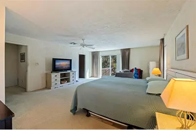 6121 58th Street N, Saint Petersburg, FL 33709 - Photo 27