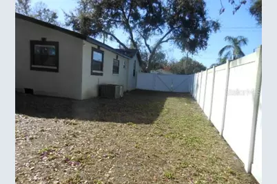 8421 N Orangeview Avenue, Tampa, FL 33617 - Photo 5