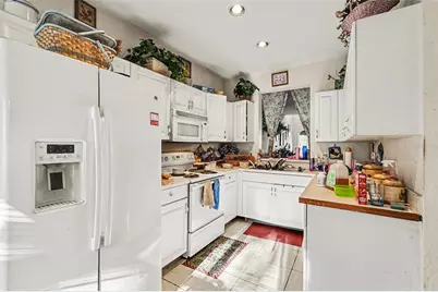 16318 Parkstone Palms Court, Tampa, FL 33647 - Photo 9