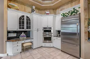 531 Isleworth Close, Tarpon Springs, FL 34688 - Photo 13