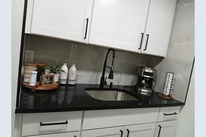 4129 Dolphin Drive #1, Tampa, FL 33617 - Photo 7