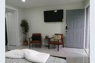 4129 Dolphin Drive #1, Tampa, FL 33617 - Photo 5