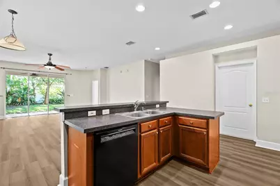 5012 Mirror Ridge Court, Lutz, FL 33558 - Photo 9