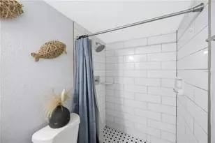 9169 Robin Rd, Seminole, FL 33777 - Photo 17