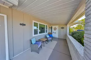 607 Fox Hills Dr, Sun City Center, FL 33573 - Photo 5