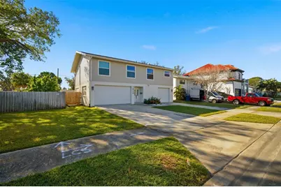 1826 Nebraska Avenue NE, Saint Petersburg, FL 33703 - Photo 3