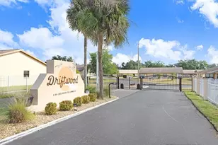 38429 Cottonwood Pl, Zephyrhills, FL 33542 - Photo 17