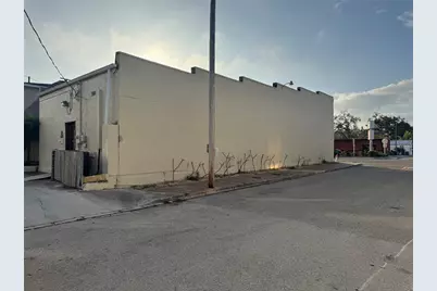 1001 Manatee Avenue E, Bradenton, FL 34208 - Photo 3