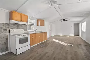 10205 Burton St, New Port Richey, FL 34654 - Photo 9