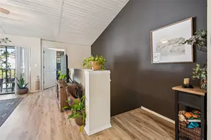 5754 Baywater Dr, Tampa, FL 33615 - Photo 5