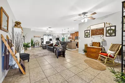 808 Bronze Bush Court, Plant City, FL 33566 - Photo 5