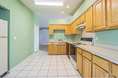 29140 Princeville Drive, San Antonio, FL 33576 - Photo 11