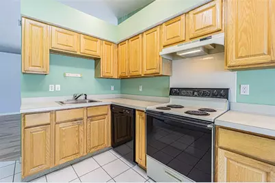 29140 Princeville Drive, San Antonio, FL 33576 - Photo 13