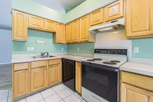 29140 Princeville Dr, San Antonio, FL 33576 - Photo 13