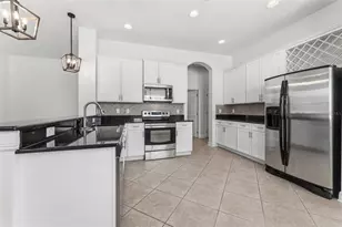 7314 S St Patrick St, Tampa, FL 33616 - Photo 7