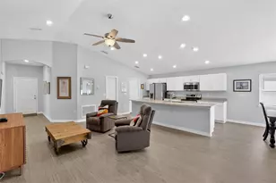 134 Eagle Summit Dr, Ruskin, FL 33570 - Photo 5