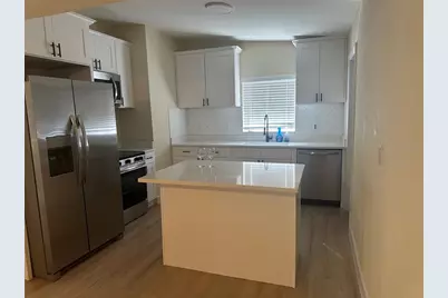 3416 W Oakellar Avenue, Tampa, FL 33611 - Photo 3