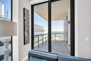 301 1st St S, Saint Petersburg, FL 33701 - Photo 13