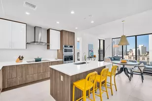 301 1st St S, Saint Petersburg, FL 33701 - Photo 25