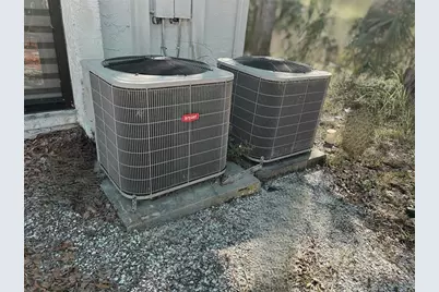 13302 Winding Oak Court, Tampa, FL 33612 - Photo 9