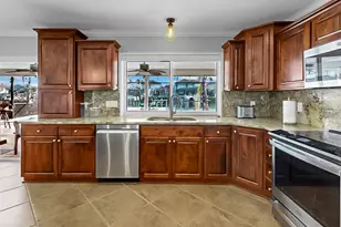 6317 Cocoa Ln, Apollo Beach, FL 33572 - Photo 21