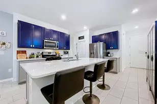 5415 Los Robles Ct, Palmetto, FL 34221 - Photo 7