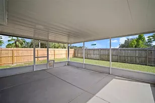 3217 Pine Top Dr, Valrico, FL 33594 - Photo 27