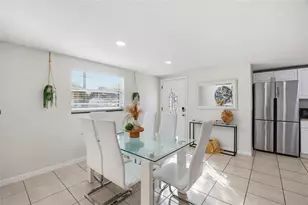 10001 N Annette Ave, Tampa, FL 33612 - Photo 9