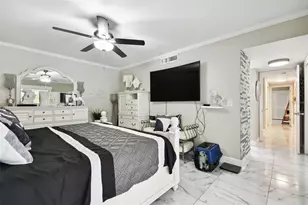 14135 Cypress Cir, Tampa, FL 33618 - Photo 29