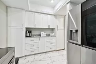 14135 Cypress Cir, Tampa, FL 33618 - Photo 15