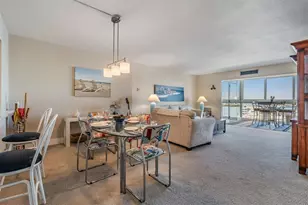 855 Bayway Blvd, Clearwater Beach, FL 33767 - Photo 13