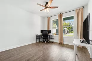 30008 Vienna Woods Ln, Wesley Chapel, FL 33545 - Photo 13