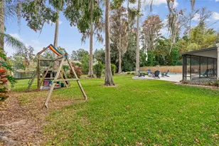 11713 Phoenix Cir, Tampa, FL 33618 - Photo 41