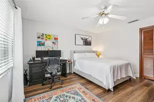 11713 Phoenix Cir, Tampa, FL 33618 - Photo 39