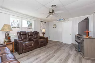 4102 W Fairview Heights, Tampa, FL 33616 - Photo 9