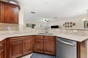 11646 Mango Ridge Blvd, Seffner, FL 33584 - Photo 11