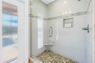 5166 Horseshoe Pl NE, Saint Petersburg, FL 33703 - Photo 29