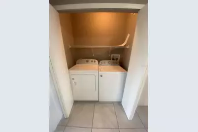 2469 Lake Woodberry Circle, Brandon, FL 33510 - Photo 9