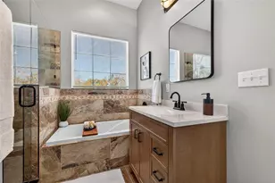 6525 15th St N, Saint Petersburg, FL 33702 - Photo 21