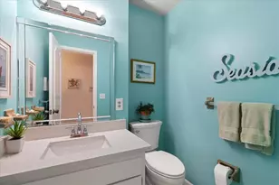 100 Bluff View Dr, Belleair Bluffs, FL 33770 - Photo 9