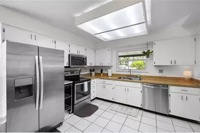 1554 Glen Court #A, Dunedin, FL 34698 - Photo 9
