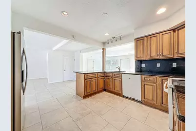 7250 12th Avenue N, Saint Petersburg, FL 33710 - Photo 11